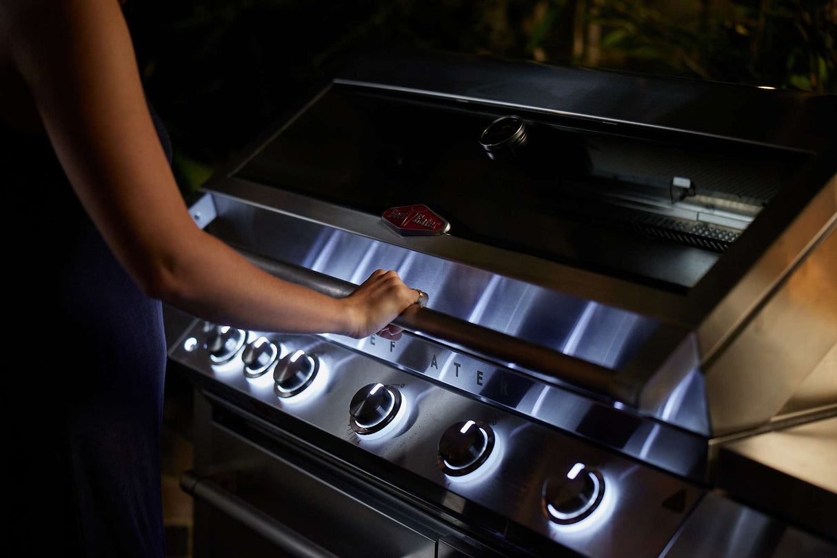 Beefeater 7000 Premium 5 Burner LPG BBQ & Trolley BMF7655SA