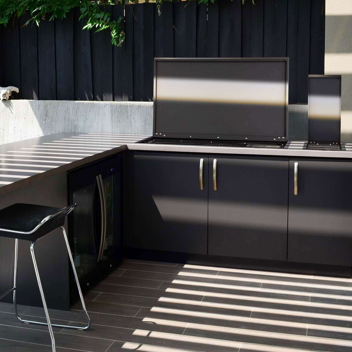 Gasmate Phoenix BQ2047B 4 Burner Natural Gas BBQ BQ2047BLNG