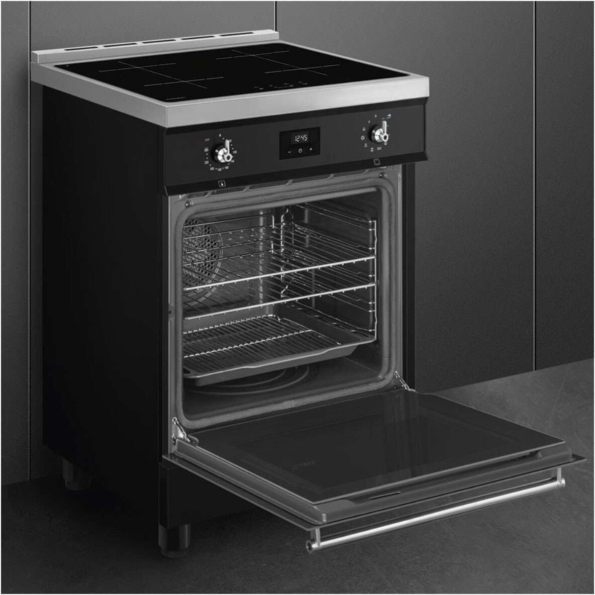 Smeg 60cm Classic Pyrolytic Freestanding Oven/Stove Black C6IPBLT2