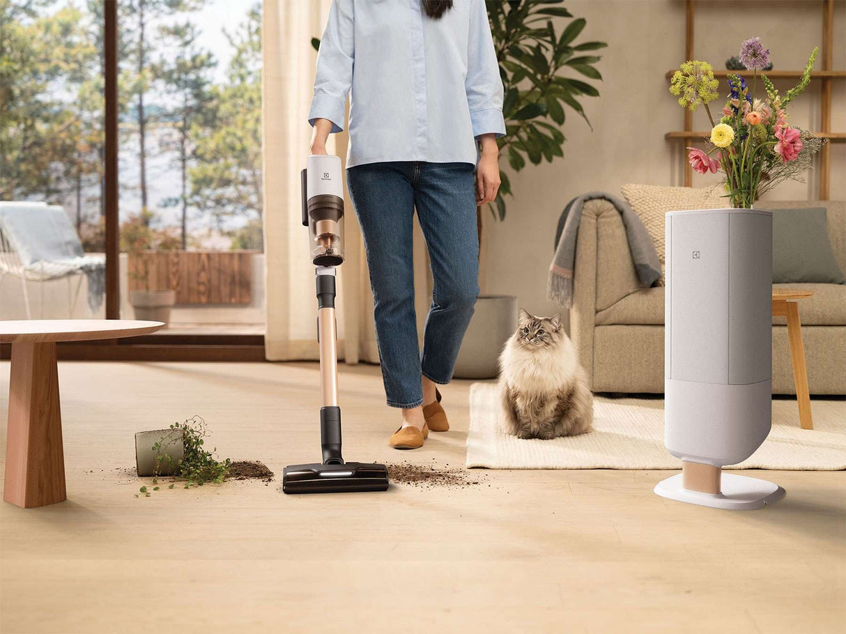 Electrolux 800 Series Cordless Stick Vacuum Cleaner EFP81825SB