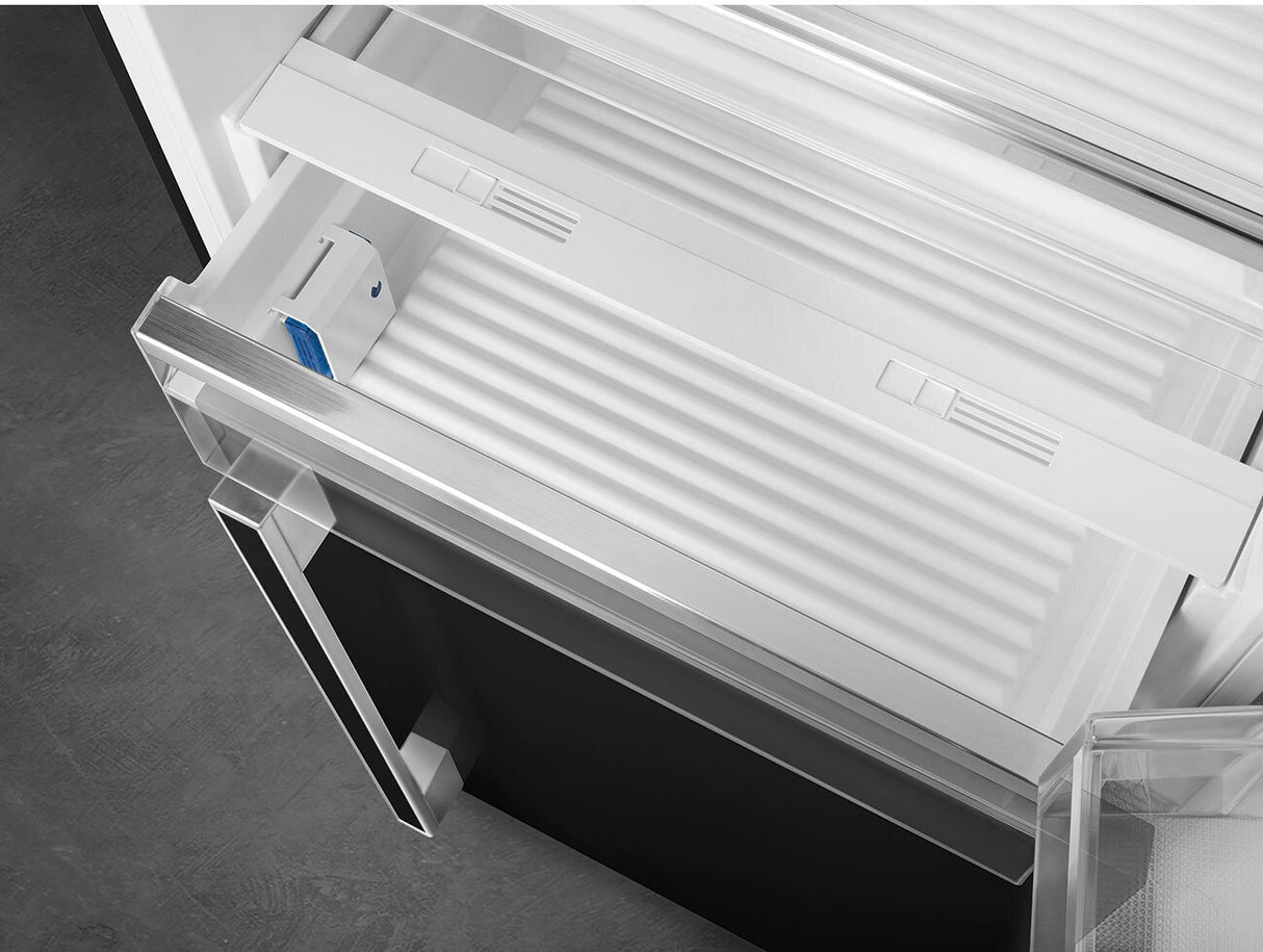 Smeg 481L Bottom Mount Refrigerator FA490RBL5AU | Greater Sydney Only