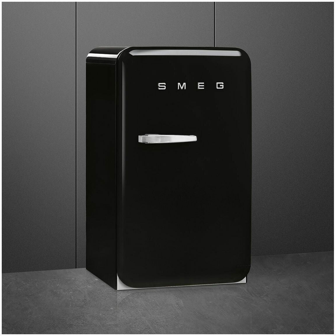Smeg 135L FAB 50's Retro Style Bar Refrigerator Black FAB10HRBL5AU