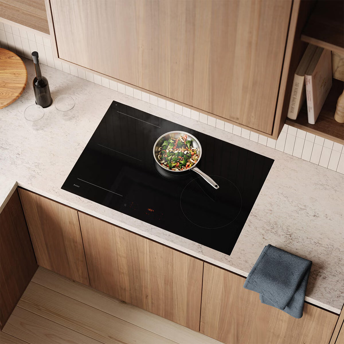 ASKO 80cm Series 5 4 Zone Induction Cooktop Black HI5842FBG1