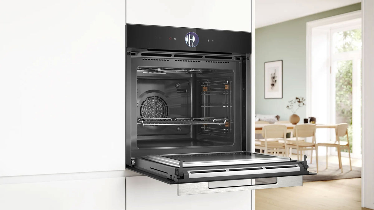 Bosch Series 8 60cm Pyrolytic Oven with Microwave Black HMG7761B1A