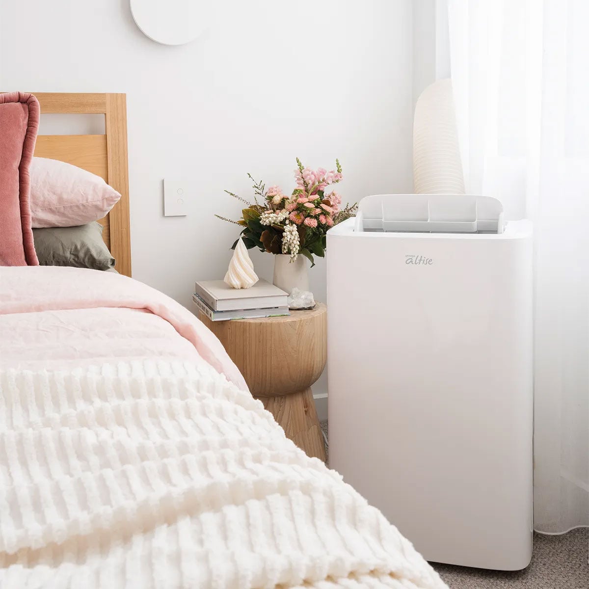 Omega Altise 4.1kW Portable Air Conditioner OAPC41W