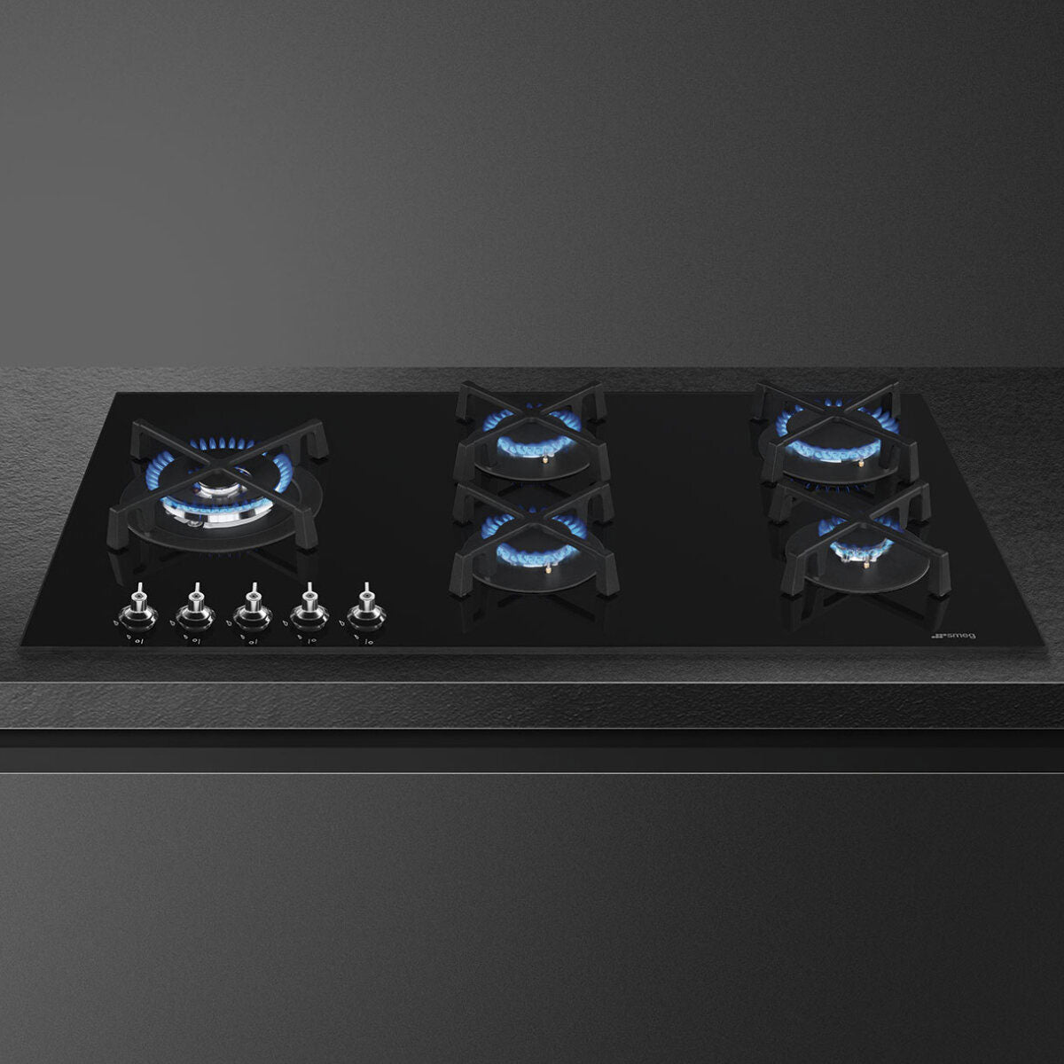 Smeg 90cm Classic Black Tempered Glass Gas Cooktop PV395LNAU
