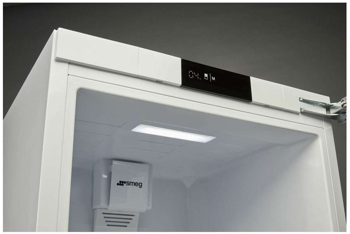 Smeg 294L Fully Integrated Refrigerator SABI303FR | Greater Sydney Only