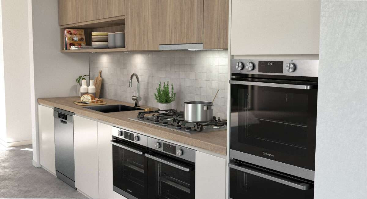 Westinghouse 60cm Multifunction Oven with AirFry Stainless Steel WVE6516SD