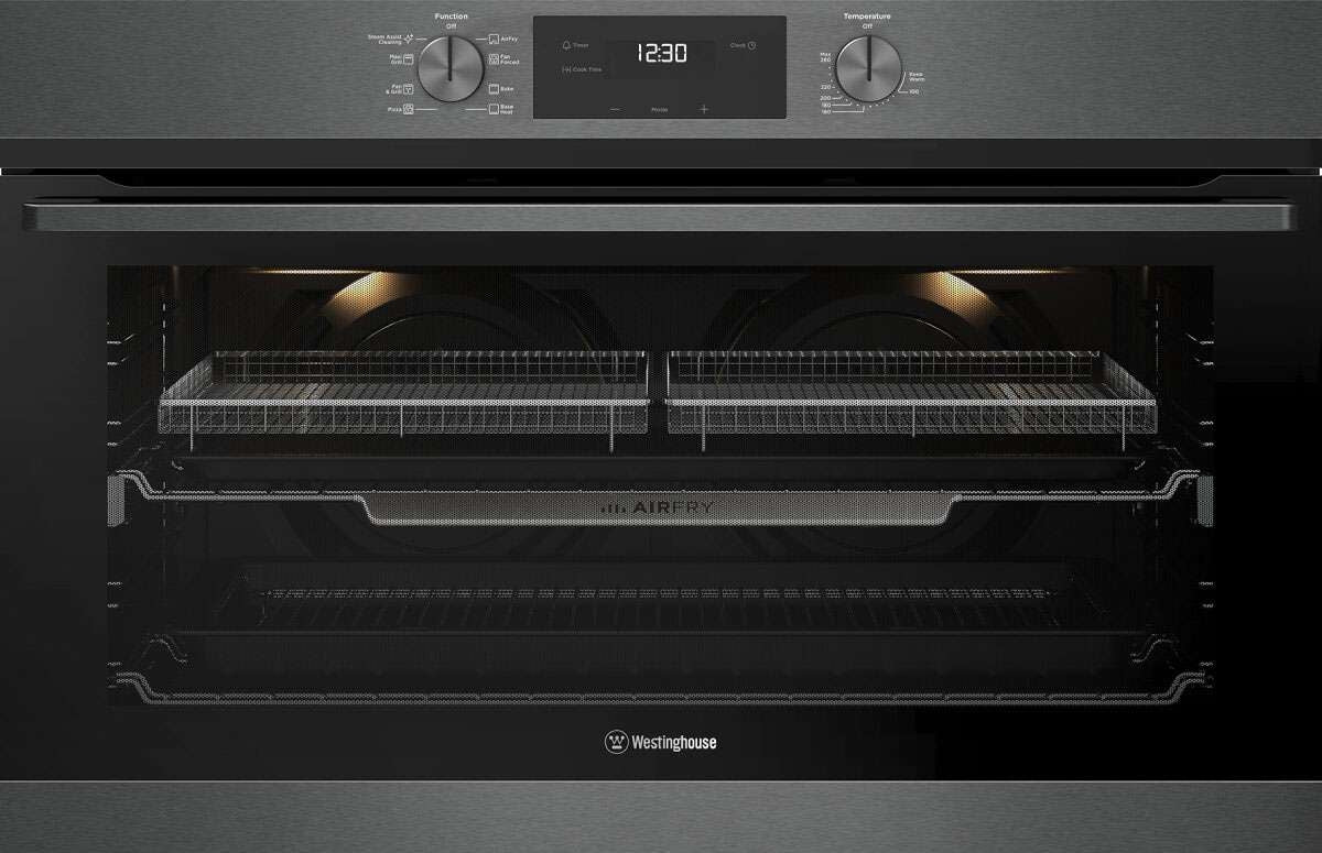 Westinghouse 90cm 125L Multifunction Electric Oven With AirFry WVE9516DD