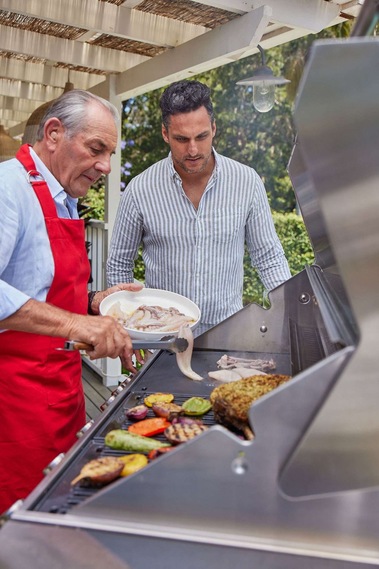 Beefeater 7000 Premium 5 Burner LPG BBQ & Trolley BMF7655SA
