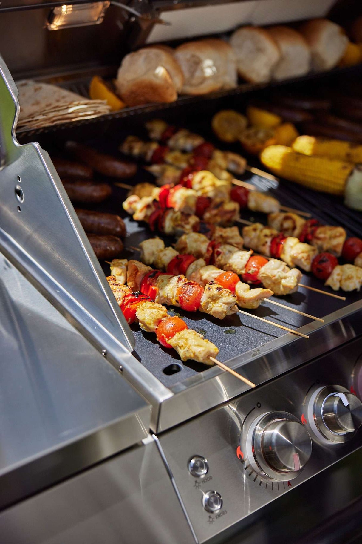Beefeater 7000 Premium 5 Burner LPG BBQ & Trolley BMF7655SA