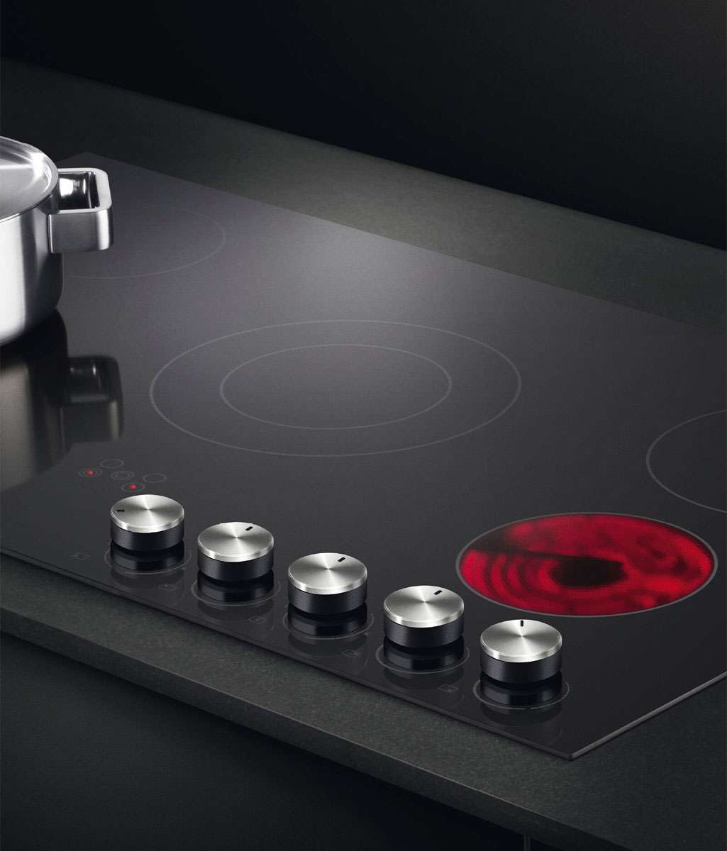 Fisher & Paykel 90cm Black Ceramic Glass Electric Cooktop CE905CBX2