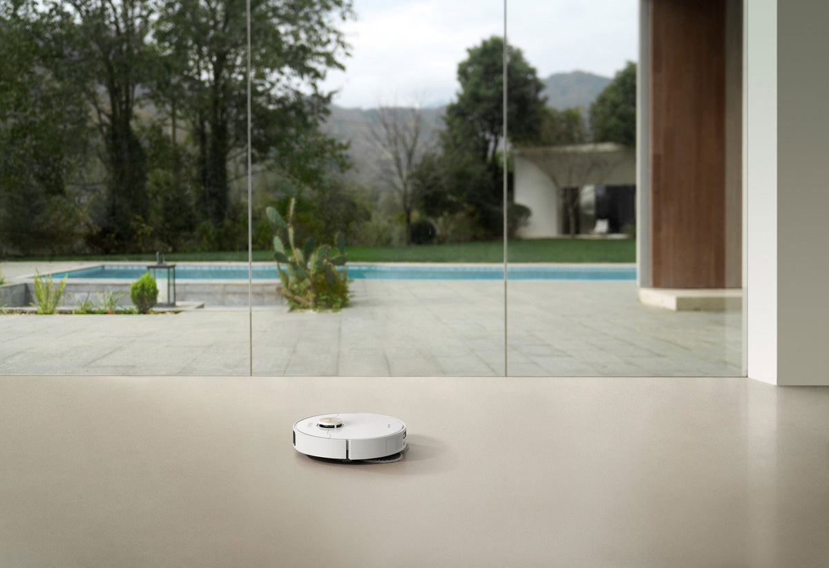 Dreame L50 Ultra Robot Vacuum with Auto-Empty and Mop Self-Cleaning DRE-L50U
