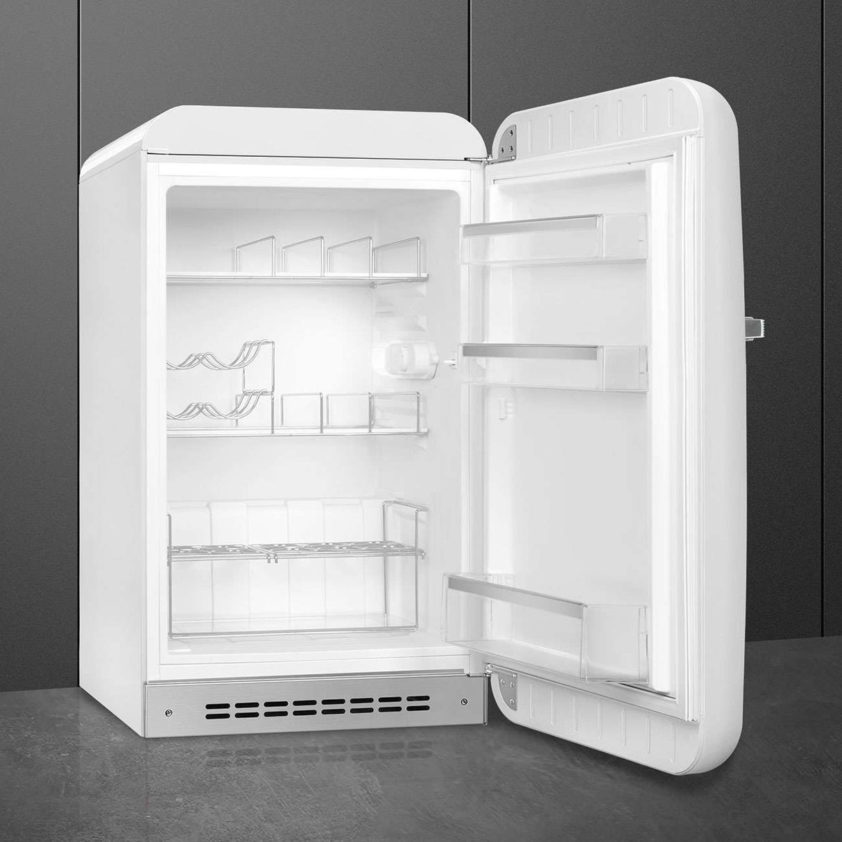 Smeg 135L 50's Retro Refrigerator White FAB10HRWH6 | Greater Sydney Only