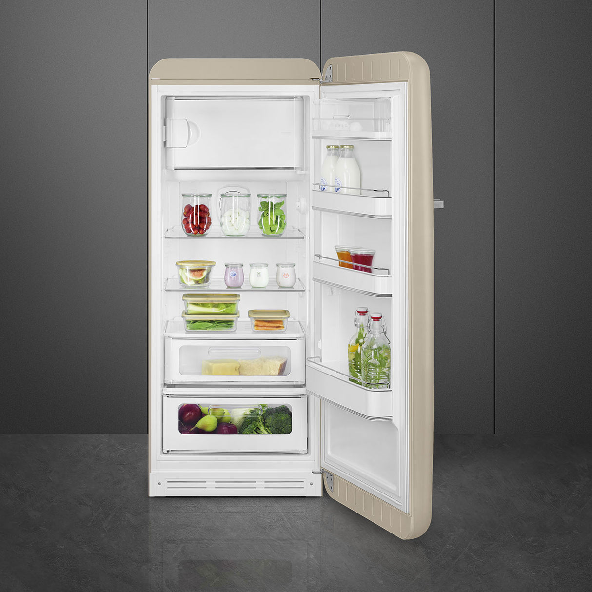 Smeg 270L Retro Refrigerator Perfectly Pale FAB28RDPP5 | Greater Sydney Only