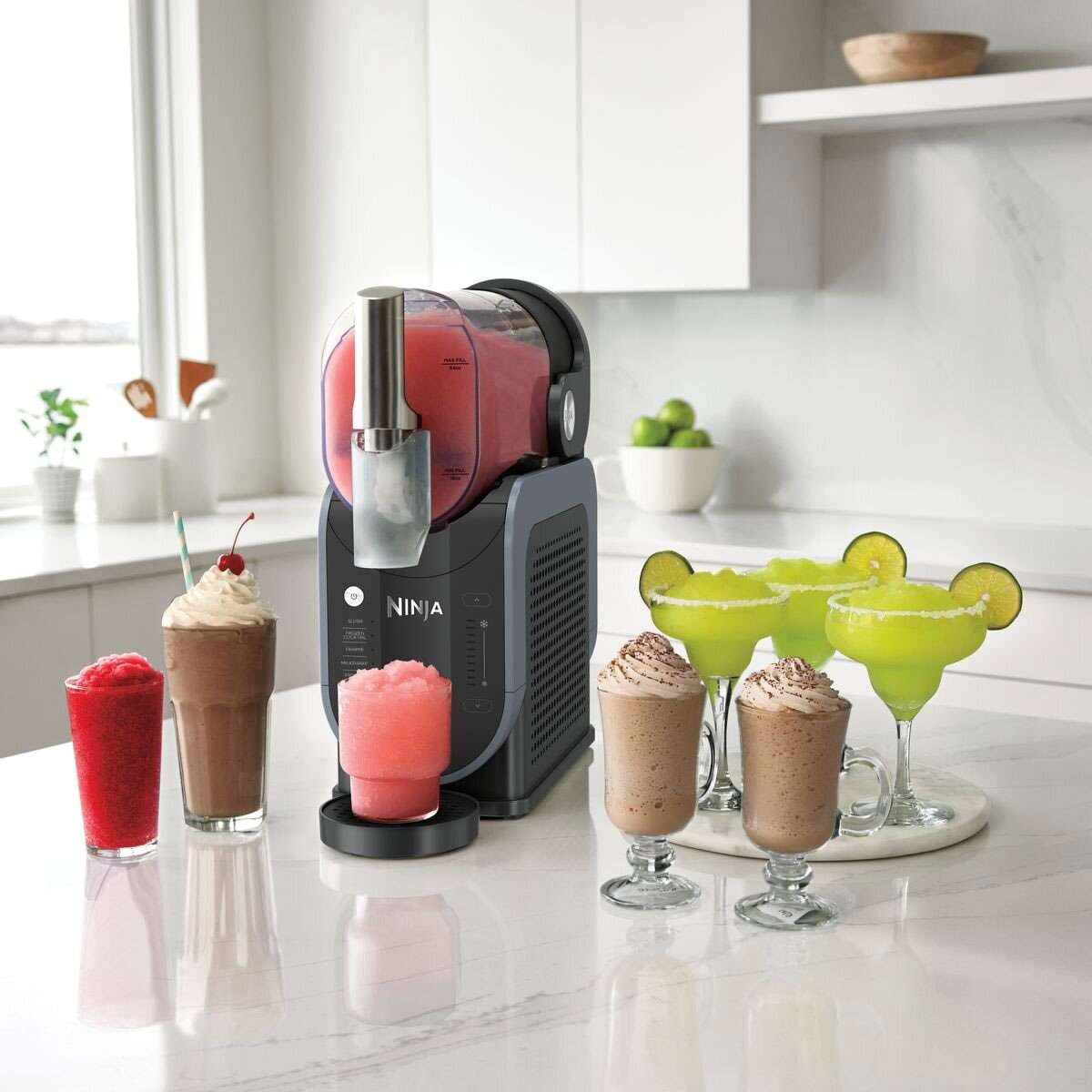 Ninja SLUSHi Professional Frozen Drink Maker FS301