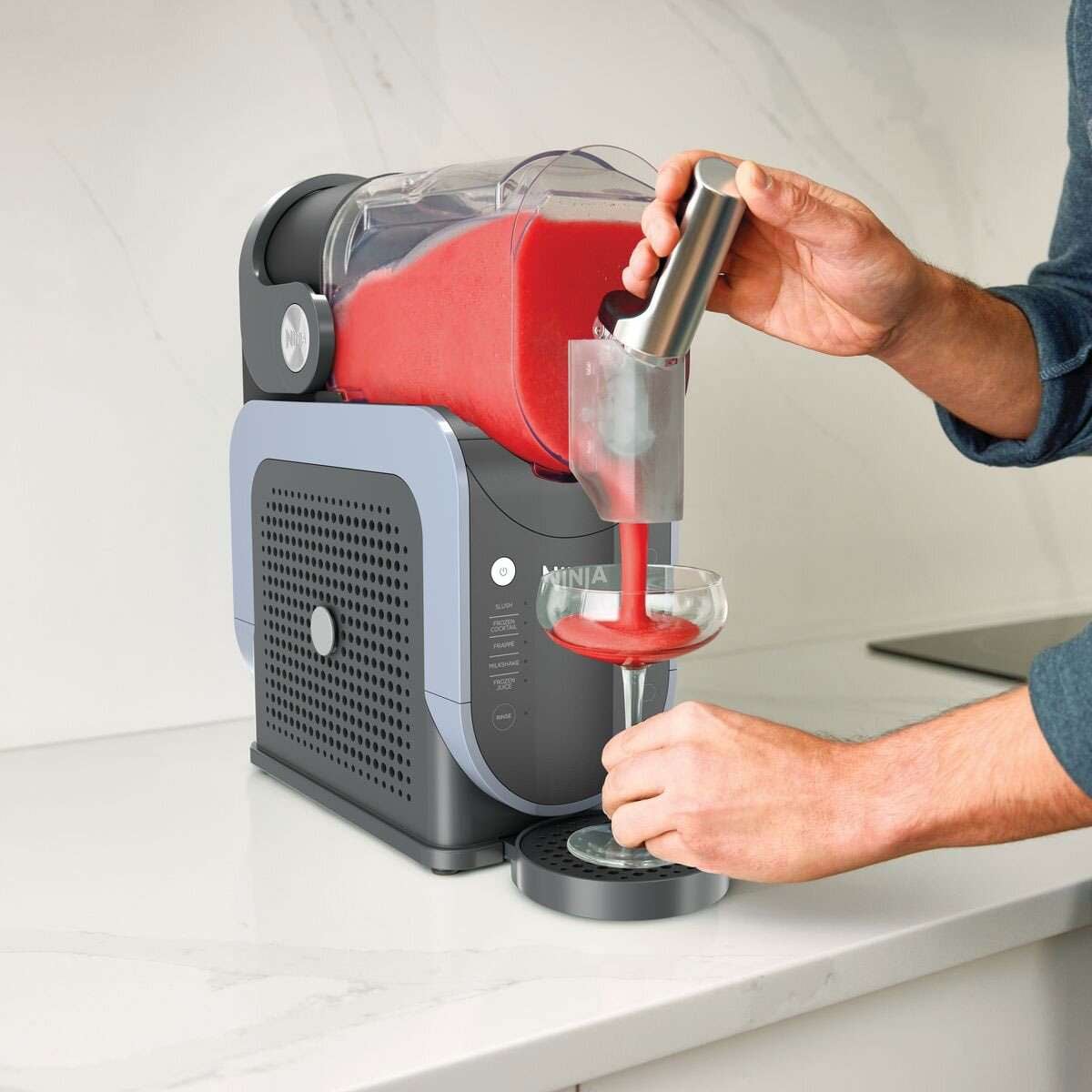 Ninja SLUSHi Professional Frozen Drink Maker FS301