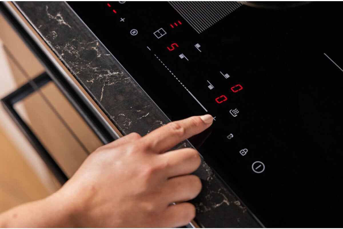 Haier 60cm 4 Zone 300 Series Induction Cooktop Black Glass HCI604TPB3