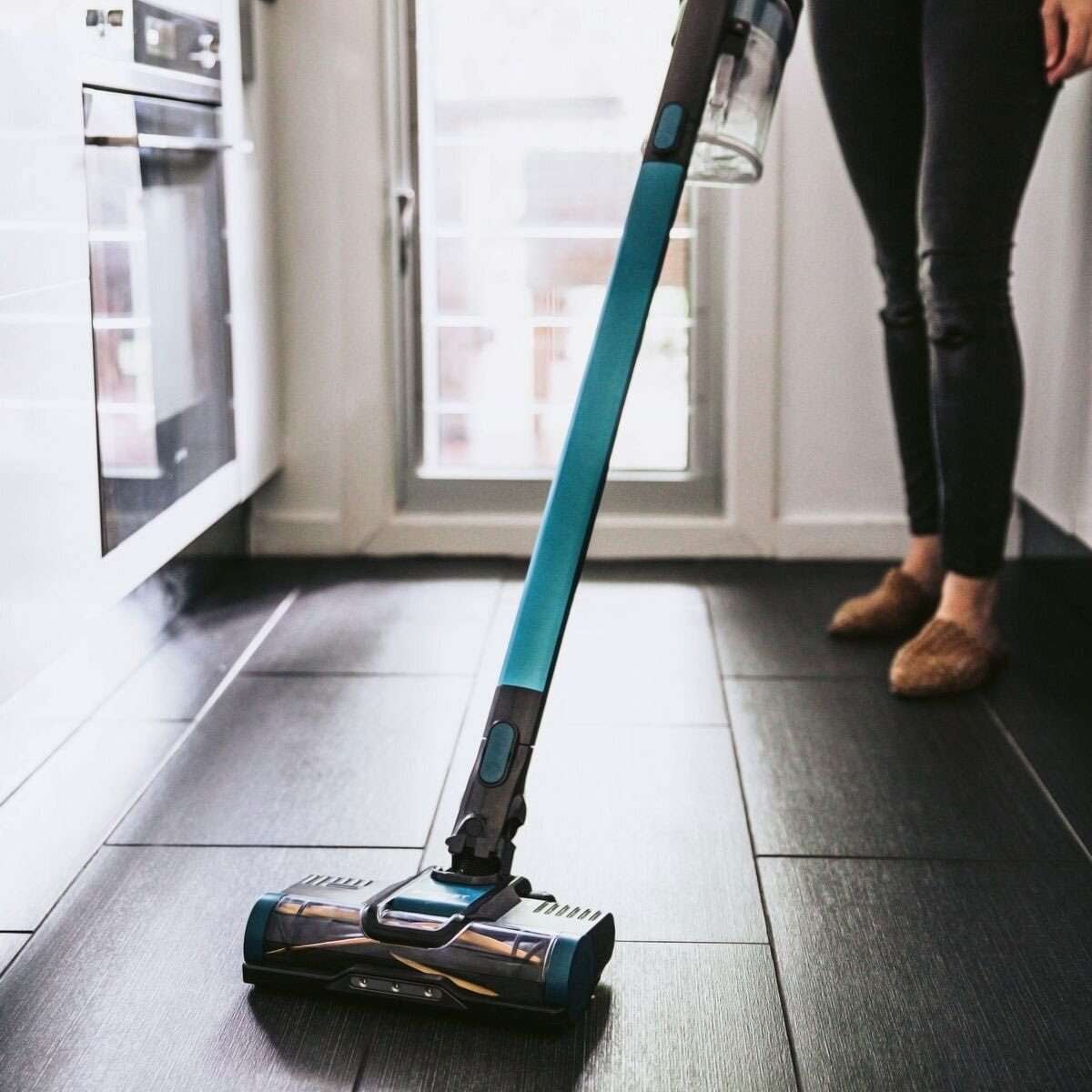 Shark Self Cleaning Brushroll Cordless Vacuum Cleaner IZ102ANZ