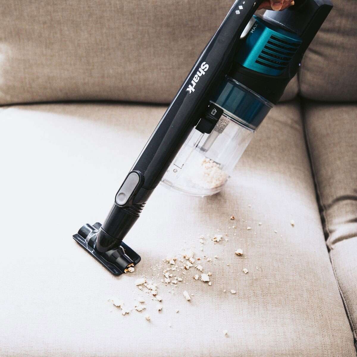 Shark Self Cleaning Brushroll Cordless Vacuum Cleaner IZ102ANZ