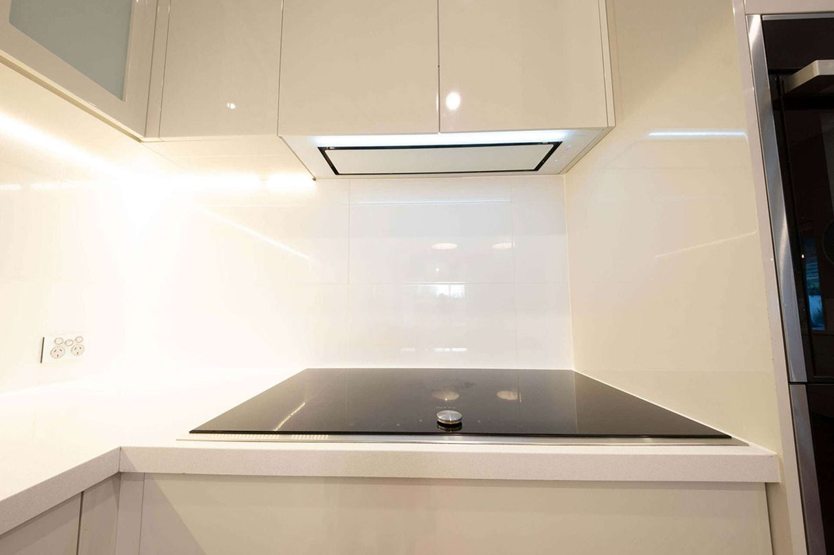 Schweigen 90cm Silent 1600m3/hr White Glass Undermount Rangehood KLS-9GLASSP