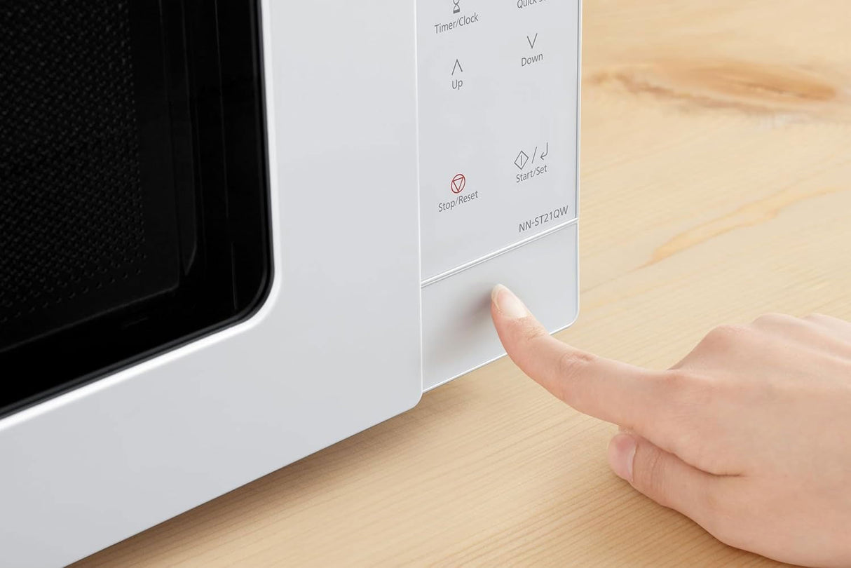 Panasonic 20L 800W Compact Microwave Oven White NN-ST21QWQPQ