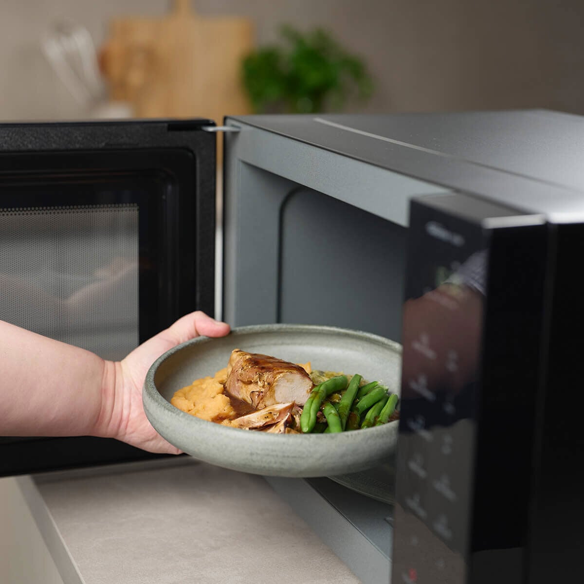 Panasonic 32L Inverter 1100W Microwave Black NN-ST66QBQPQ
