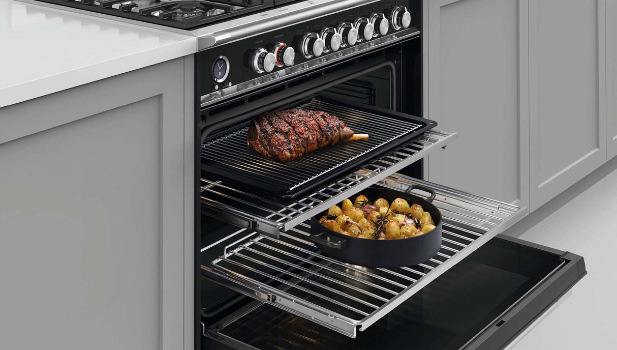 Fisher & Paykel 90cm 140L Dual Fuel Freestanding Oven/Stove OR90SCG6B1