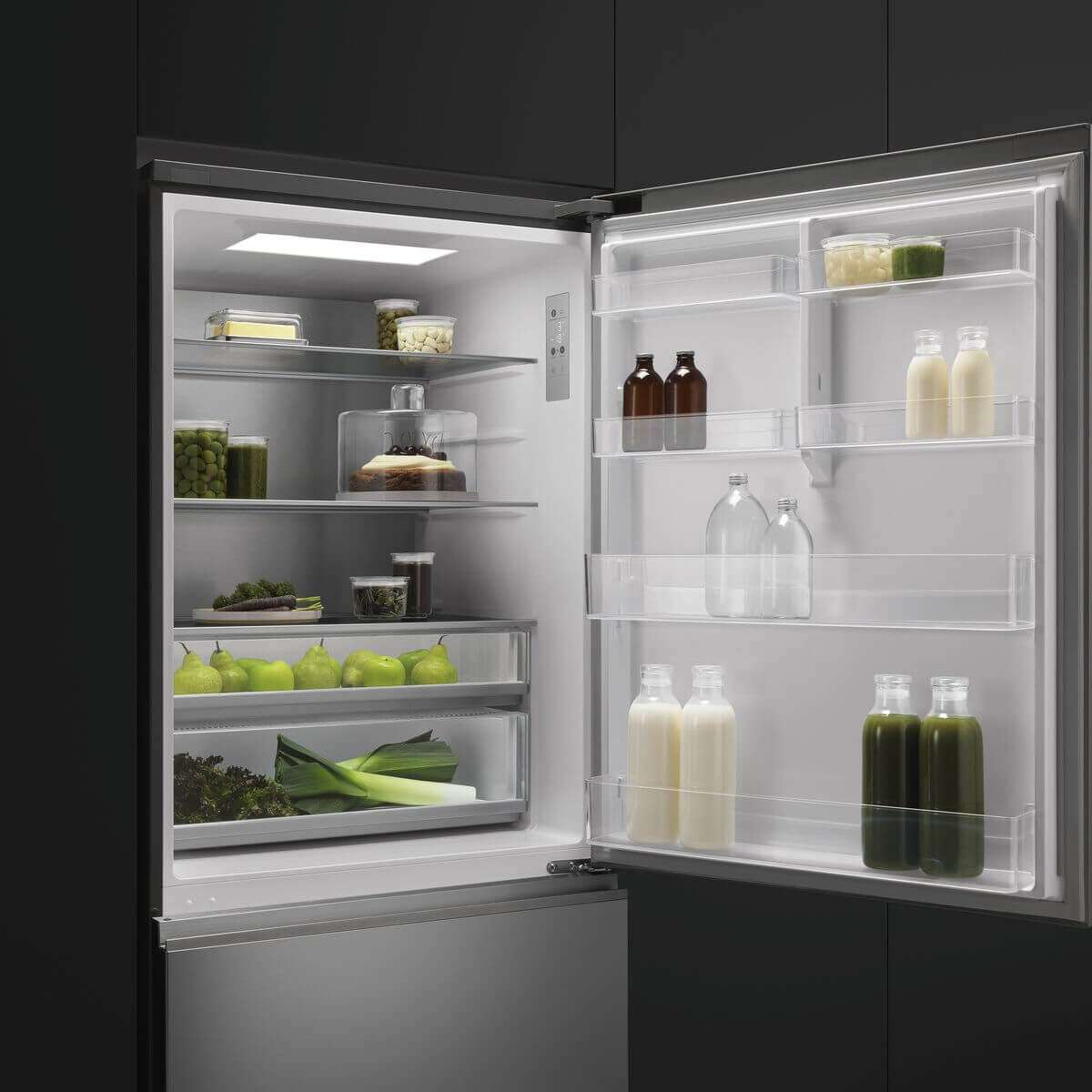 Fisher & Paykel 515L Bottom Mount Refrigerator RF505BRNQX1 | Greater Sydney Only