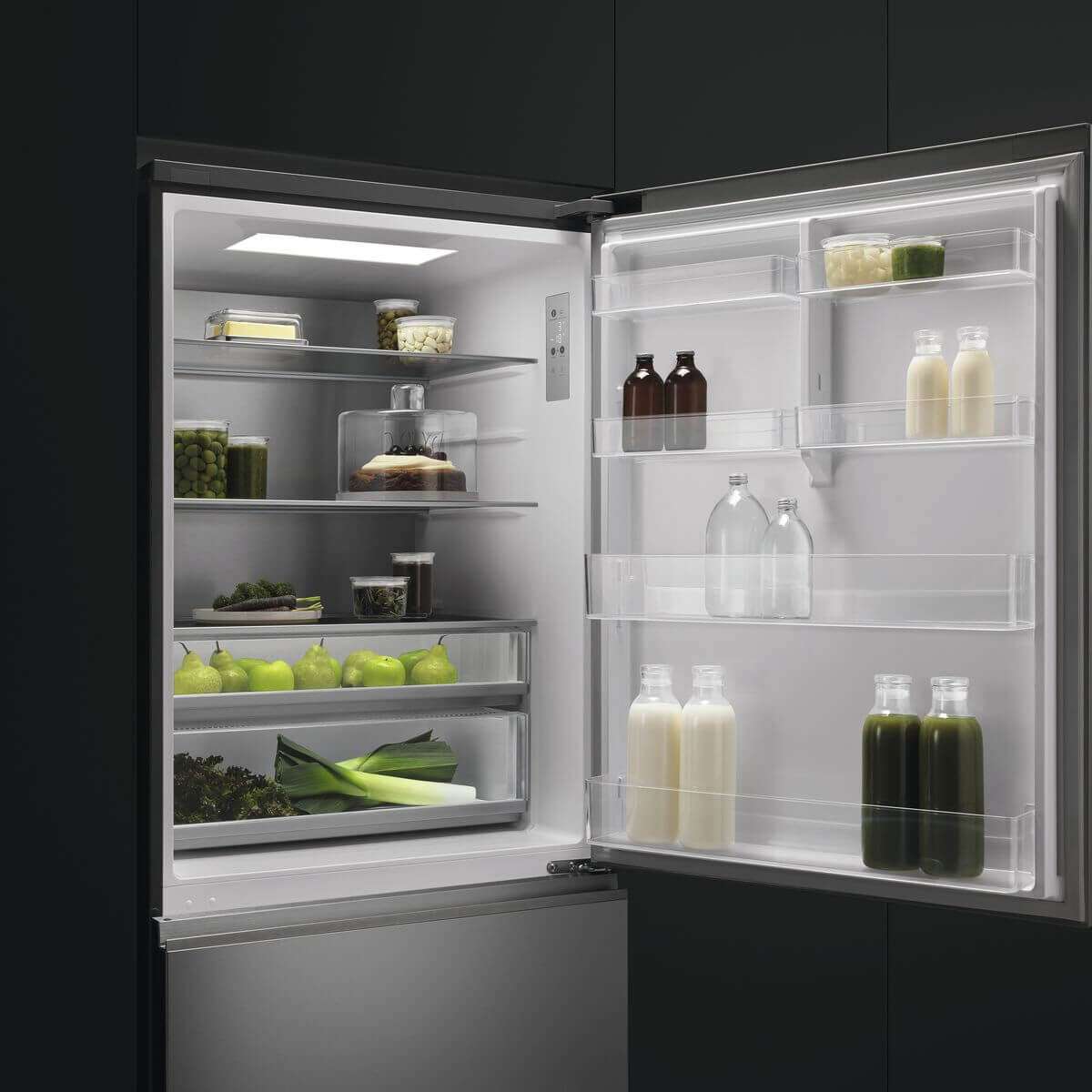 Fisher & Paykel 515L Bottom Mount Refrigerator RF505BRNQX1 | Greater Sydney Only