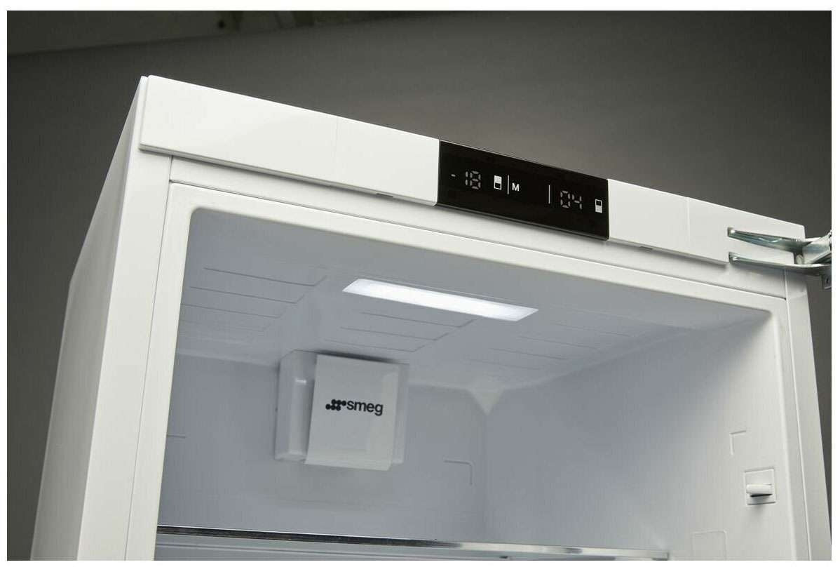 Smeg 242L Integrated Bottom Mount Refrigerator SABI256BM | Greater Sydney Only