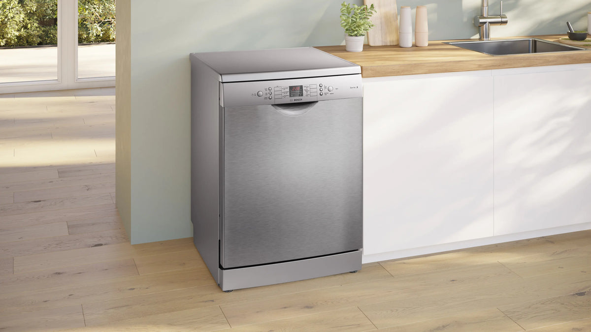 Bosch Series 2 60cm Freestanding Dishwasher Brushed Steel Anti-Fingerprint SMS26AI03A
