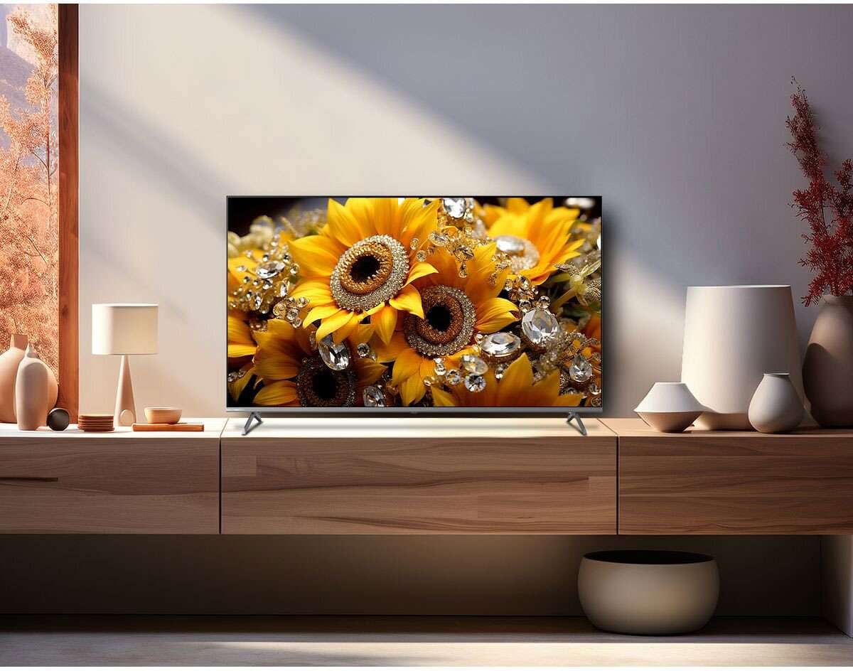 CHiQ 65" QM10 4K QLED Smart Google TV U65QM10