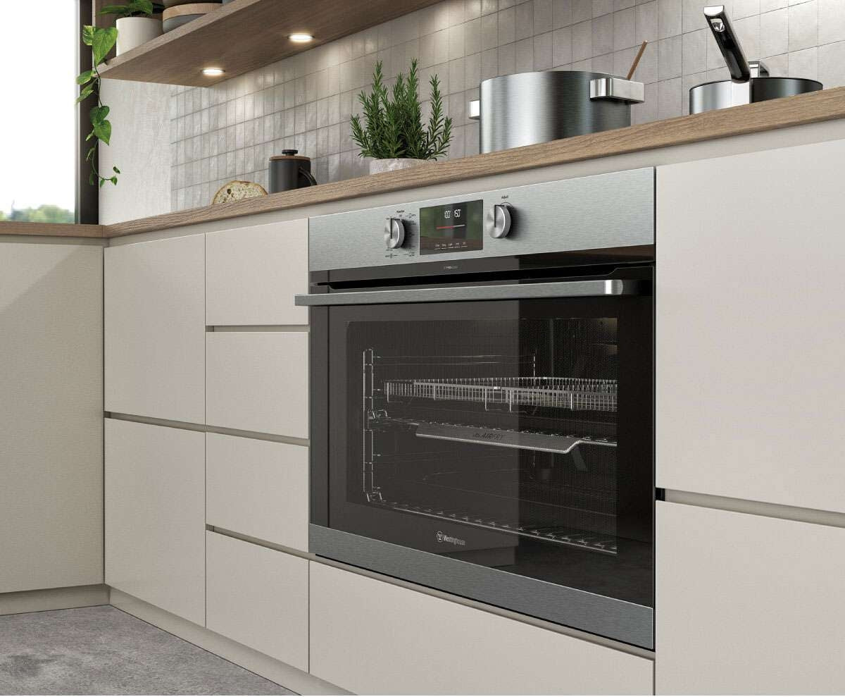 Westinghouse 90cm 125L Multifunction Pyrolytic Electric Oven & AirFry WVEP9716SD